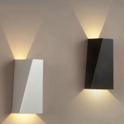 Lámpara de pared exterior asimétrica