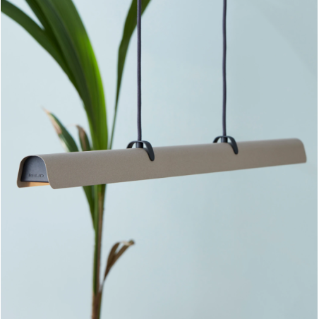 Lámpara colgante lineal café madera