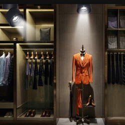 Lámpara de cielo tipo spot ajustable