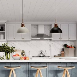 Lámpara colgante cúpula con detalle dorado y madera